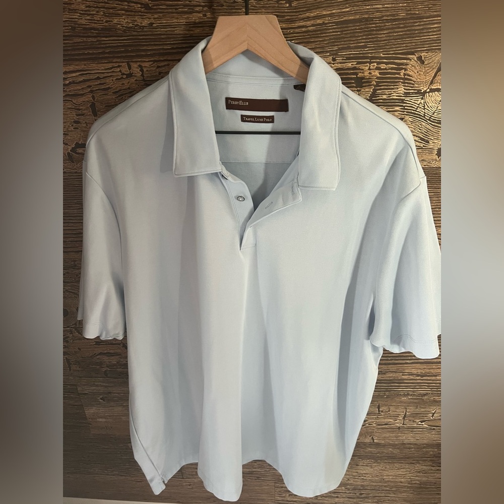 NWOT Perry Ellis collared shirt